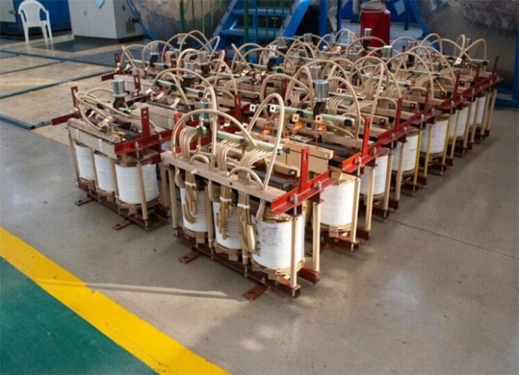 سیمپیچی ترانسفورماتور خشک (Dry-Type Transformer): مقایسه سیم مسی و آلومینیومی